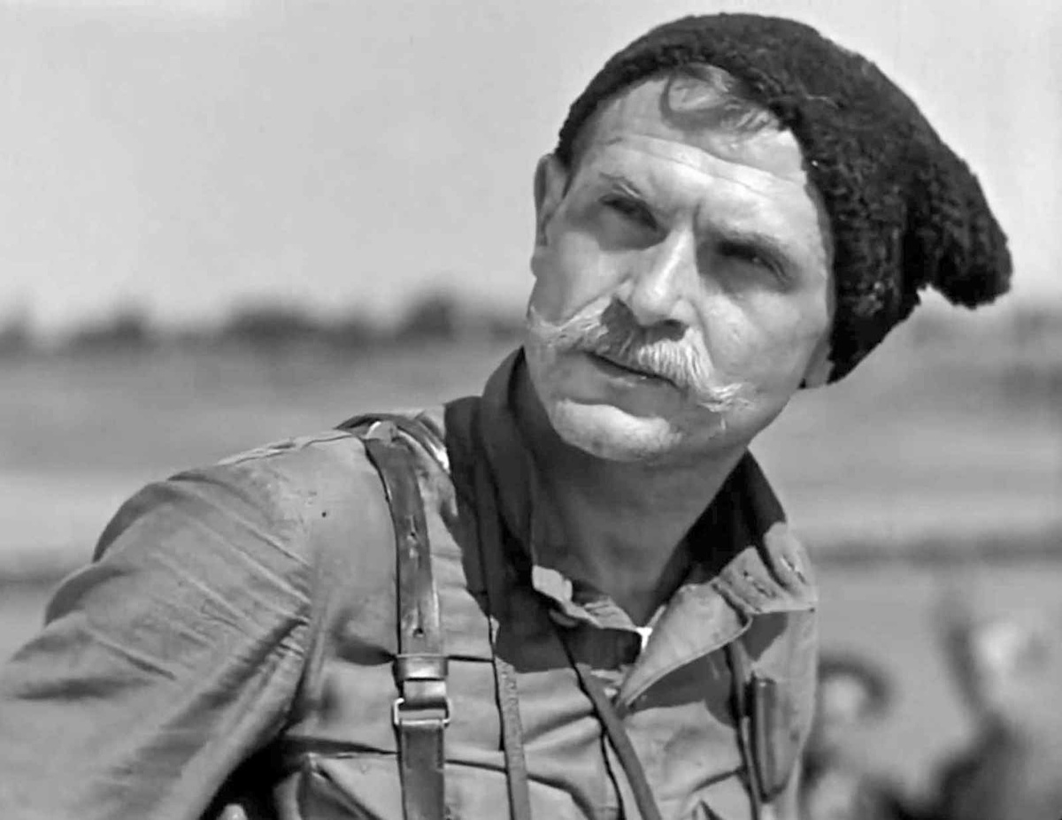 Кадр из фильма "Чапаев". Борис Бабочкин в роли Чапаева