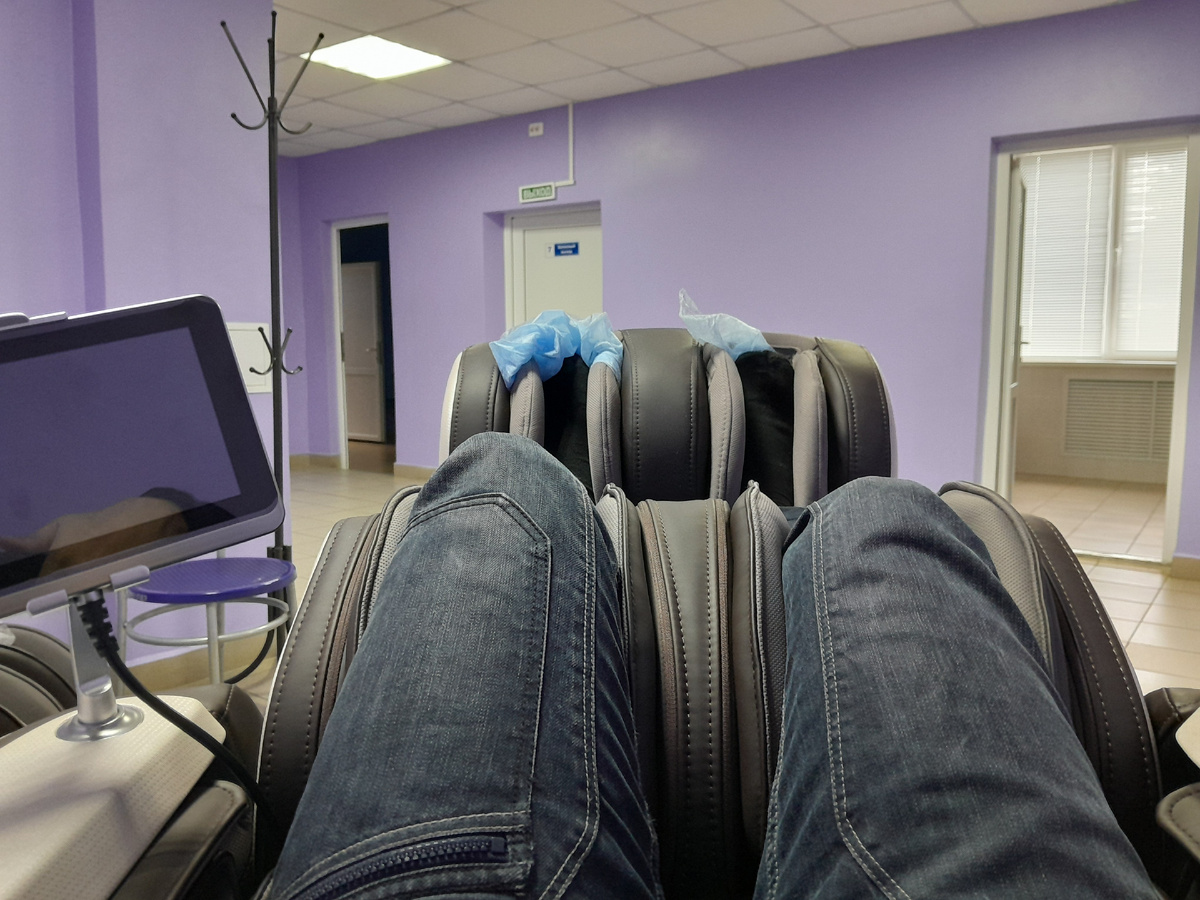 Массажное кресло