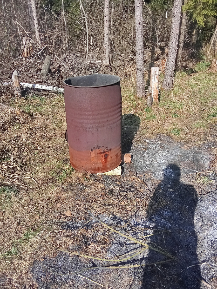 Фото сделано сразу после успешной борьбы с огнем.
