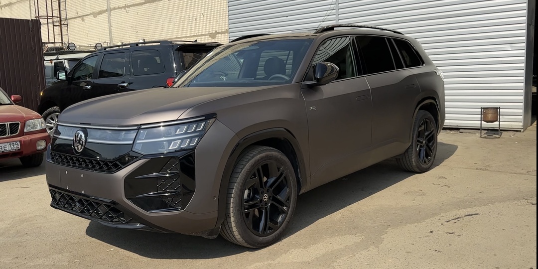 Автомобильные новинки 2025-Volkswagen Teramont Pro.