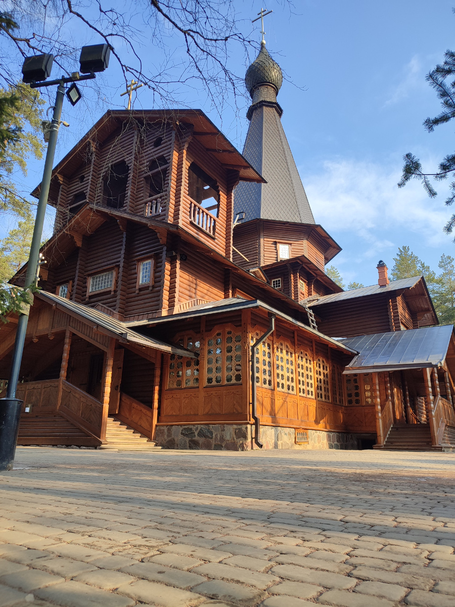 Церковь Казанской иконы Божией Матери. 