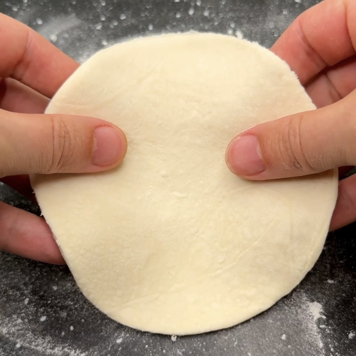 Выкладываю нижний круг