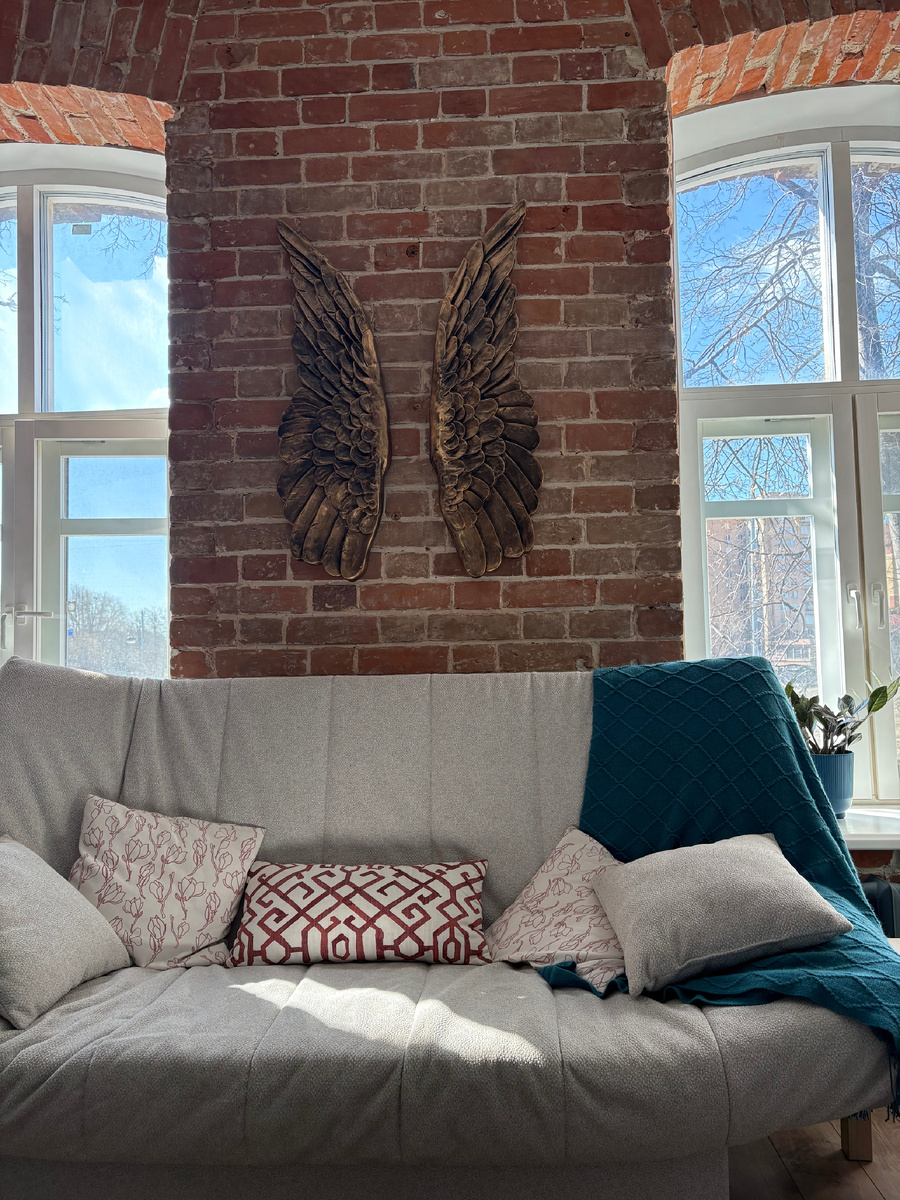 В кабинете для приема. У нас очень уютно