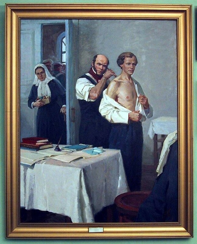  Два титана русской науки.Имена Дмитрия Менделеева и Николая Пирогова знакомы каждому, кто соприкасался с историей науки. На фото картина Н.И Пирогов осматривает больного Менделеева Д.И.(автор Иван Тихий написание 1964 год.)