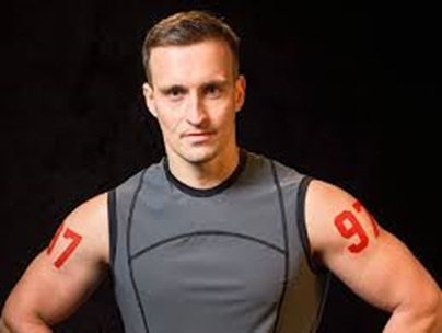 Учитель физкультуры Николай Бобылев