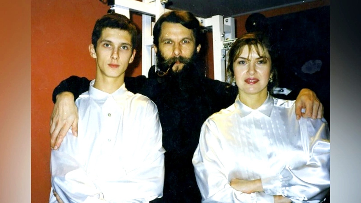 с сыном и первым мужем Юрием