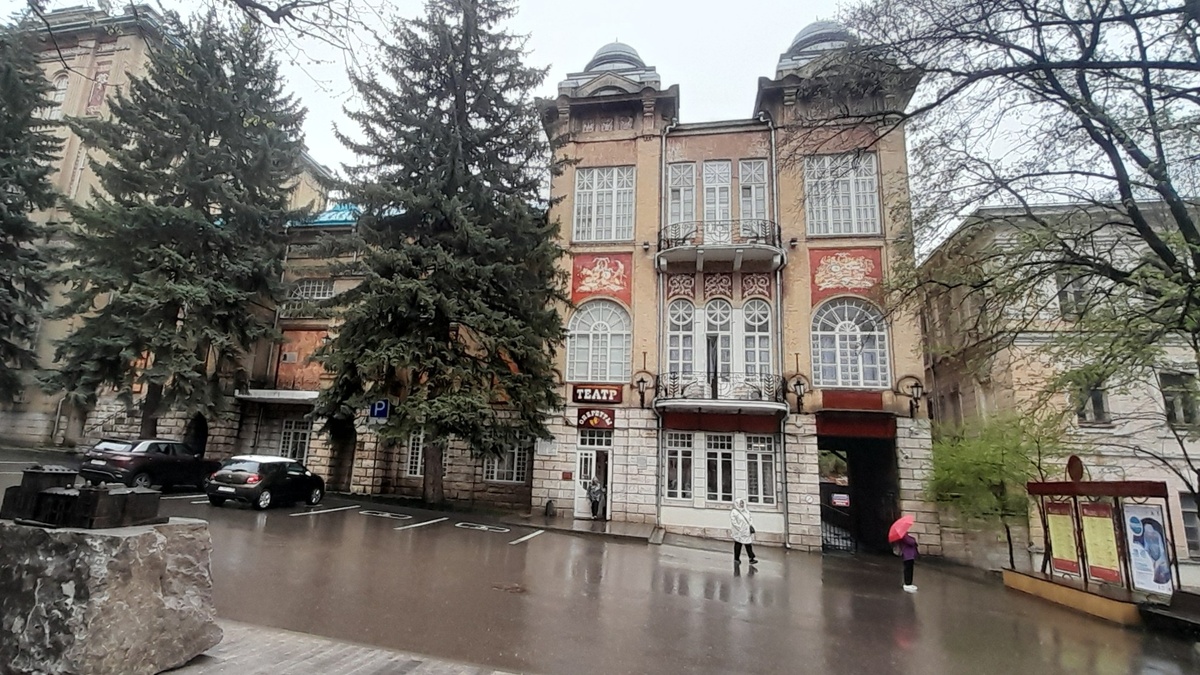 фото автора  театр оперетты