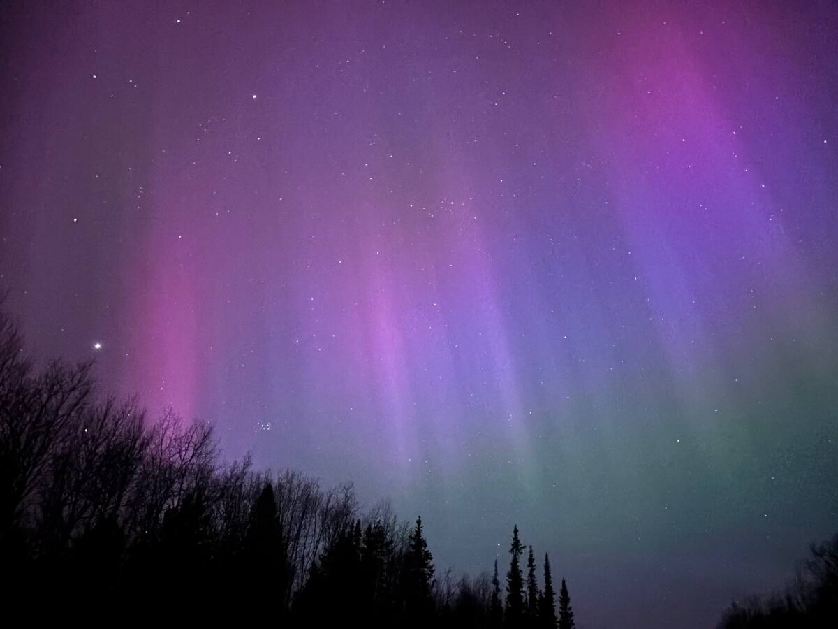 Розовое северное сияние - Мурманск