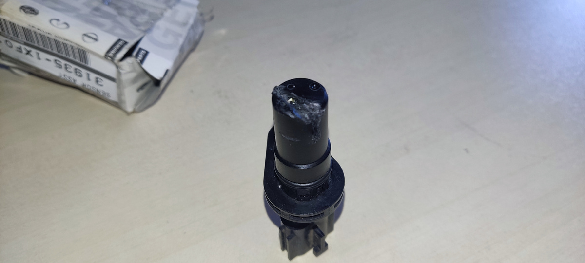 Погрызанный датчик оборотов