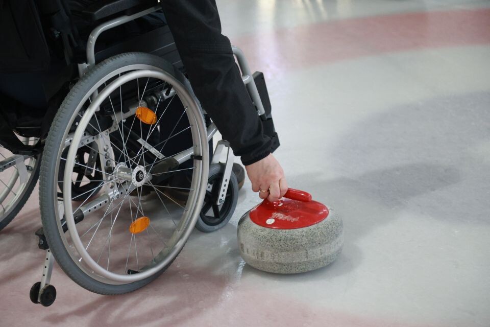    Керлинг на колясках в Барнауле. Источник: Олег Укладов