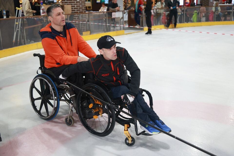    Керлинг на колясках в Барнауле. Источник: Олег Укладов