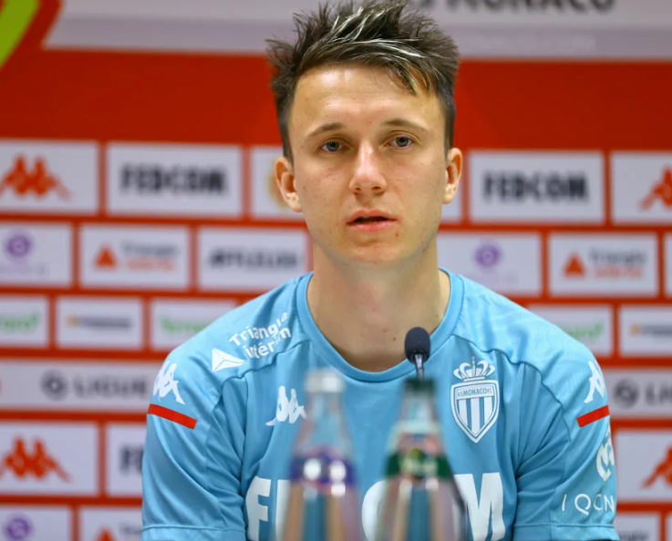 Александр Головин