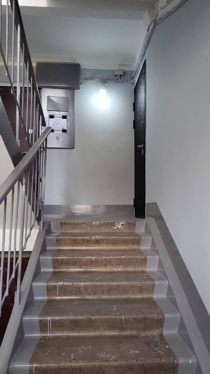     Ко Дню Победы в Красноярске ремонтируют подъезды, где живут ветераны