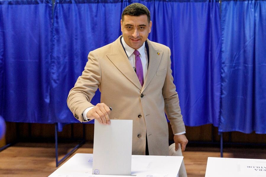    Джордже Симион / Источник: © Bogdan Buda/AP/TASS