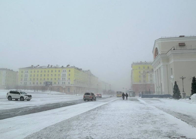 Центр Норильска во время метели. Но так ли суров северный город, как о нем принято думать?