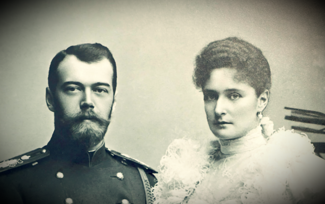Николай II и его жена Александра Федоровна.  Изображение взято с Яндекс картинок.