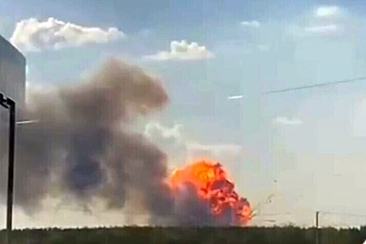     Момент взрыва