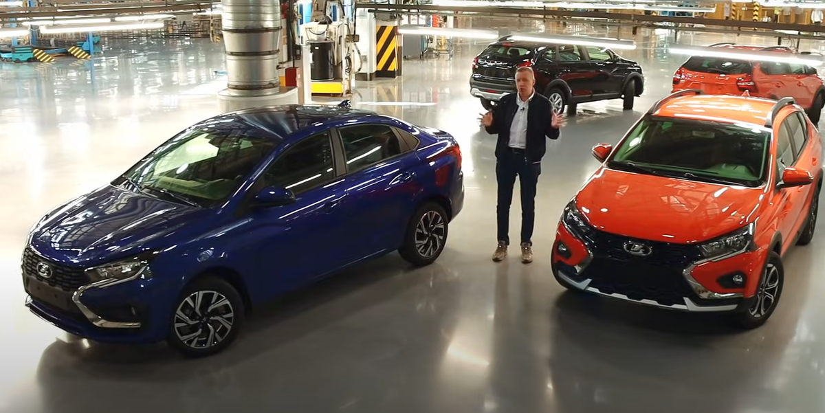 Кадр из видео "За рулем"  📷
