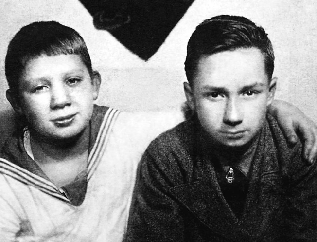 Евгений Леонов с братом Николаем
