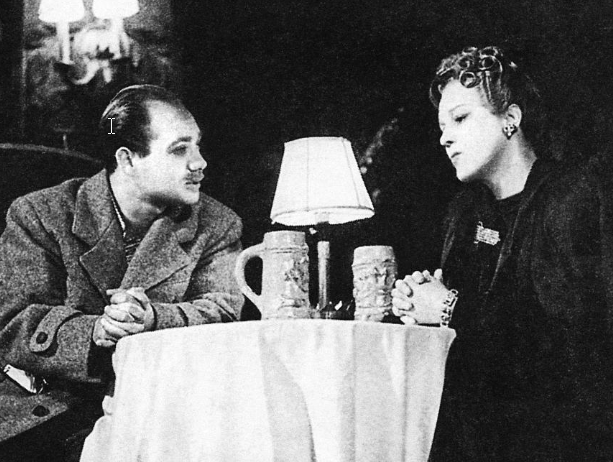 Евгений Леонов на сцене