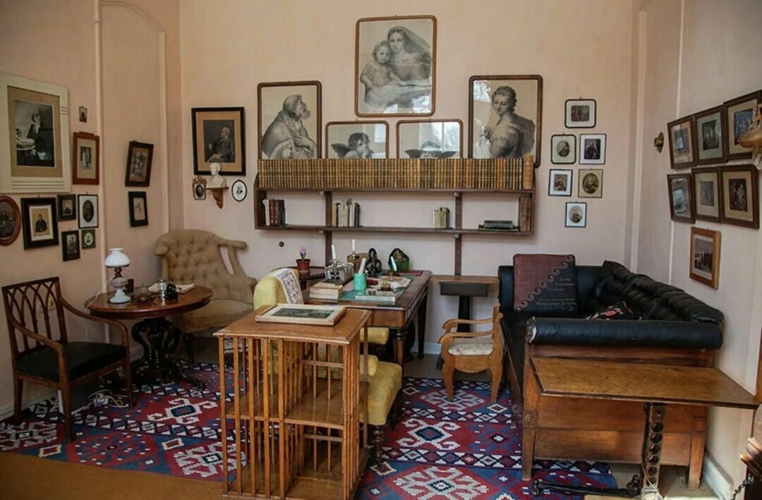 Рабочий кабинет Льва Толстого в Ясной Поляне.