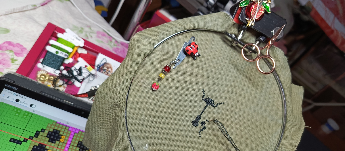 310 +металлик от Гаммы. Блестит...