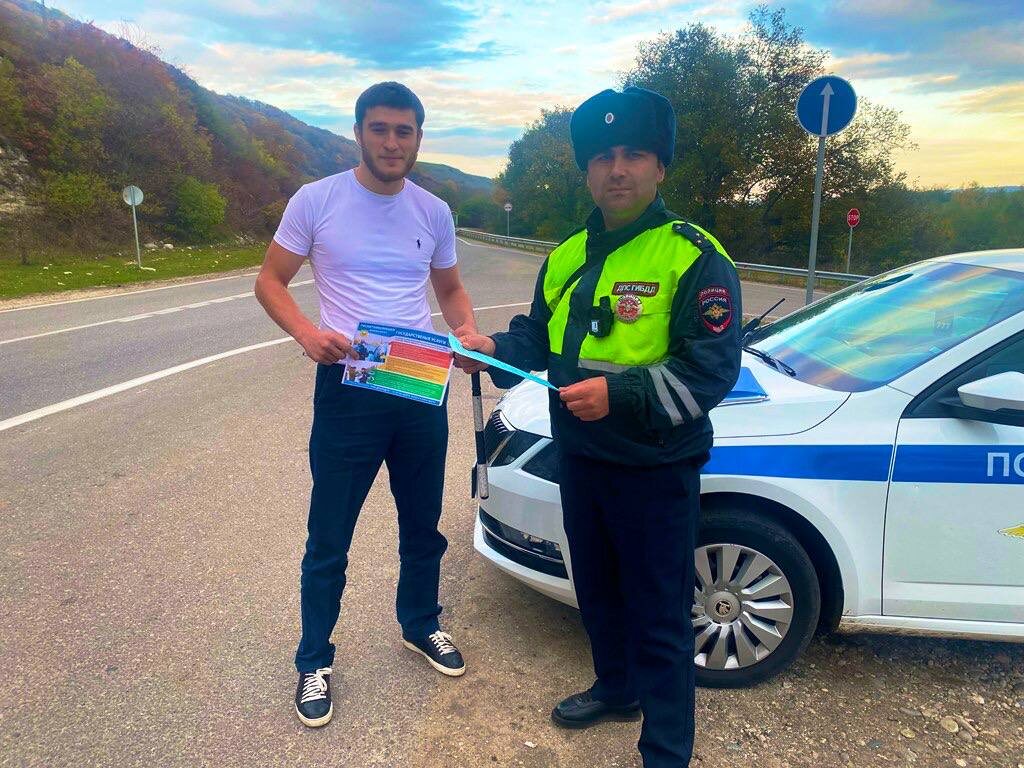 В интернете можно найти множество советов, в том числе от зарубежных психологов, но не все они работают в наших реалиях. Например, методика Аллана Пиза, предлагающего демонстрировать подчинение, в России скорее вызовет раздражение, чем понимание.