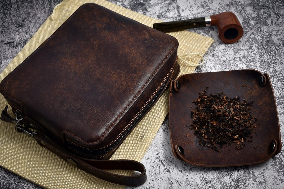 Новые сумки для трубок и лотки для табака. Подрбнее на нашем сайте. 