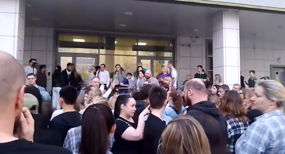 Скрин видео вчерашнего собрания.