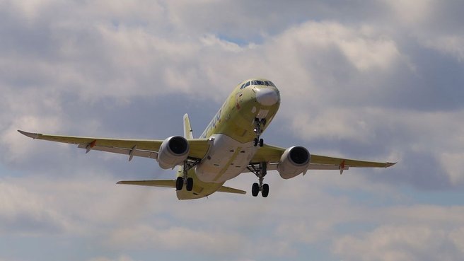 Новый полностью российский «Суперджет» поднялся в небо