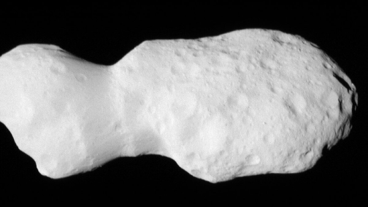 Зонд НАСА «ЛЮСИ» сфотографировал уникальный двойной астероид с близкого расстояния