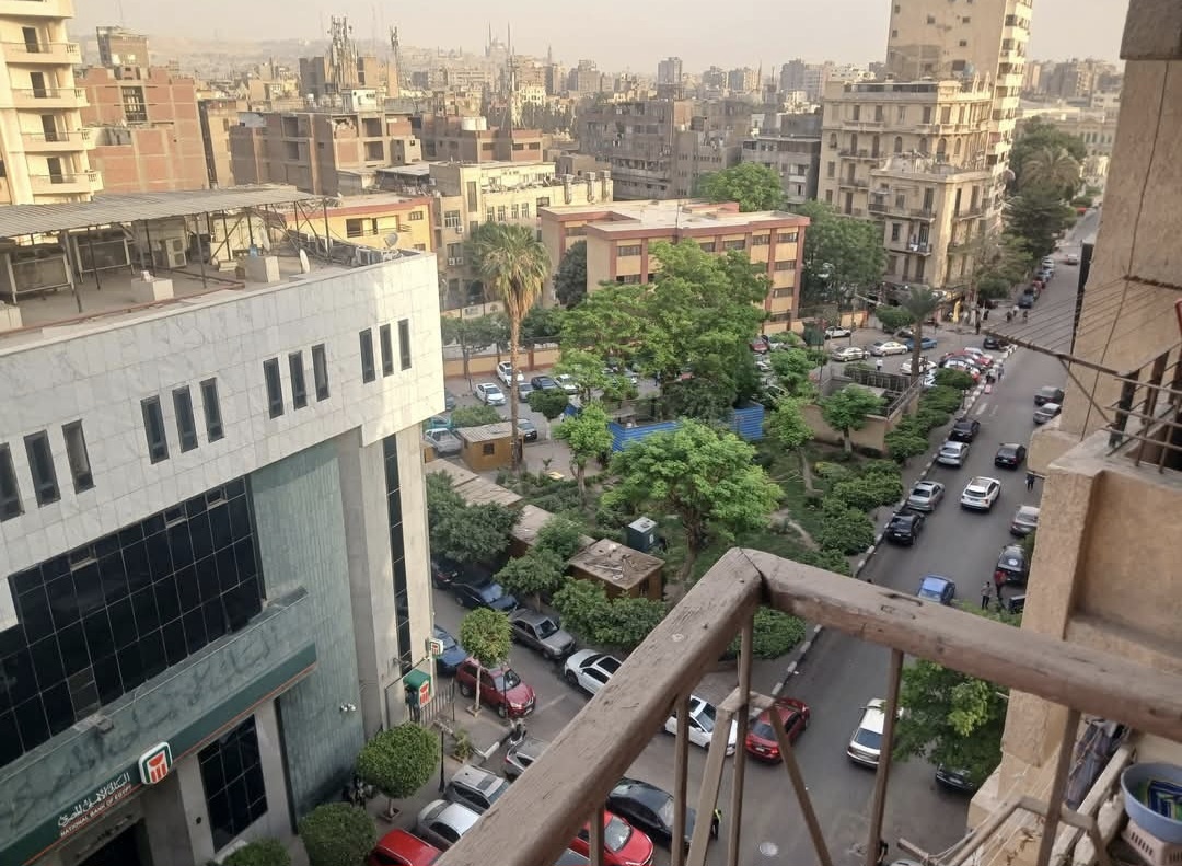 Вид на Каир из египетской квартиры