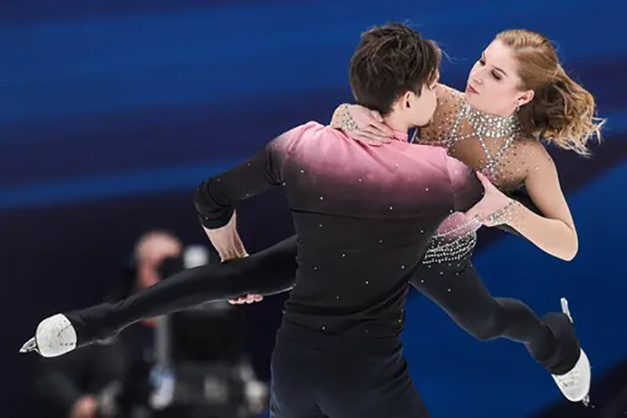 Харли Уиндзор и Катя Александровская. / Фото: novochag.ru