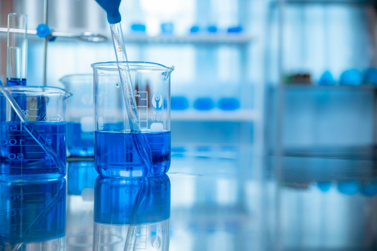    Ученые впервые смогли наблюдать стабильный карбен в воде.