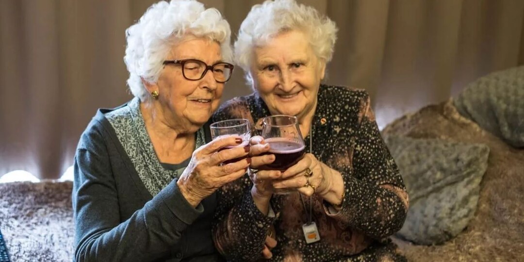 С кем должны жить пожилые люди после 70 лет