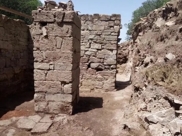 Современные раскопки, Тепсень, Крым. Фото из интернета.