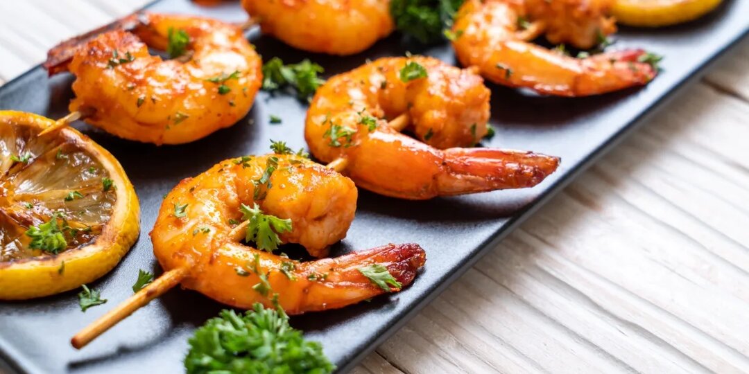 Креветки на гриле: как выбрать, замариновать и пожарить