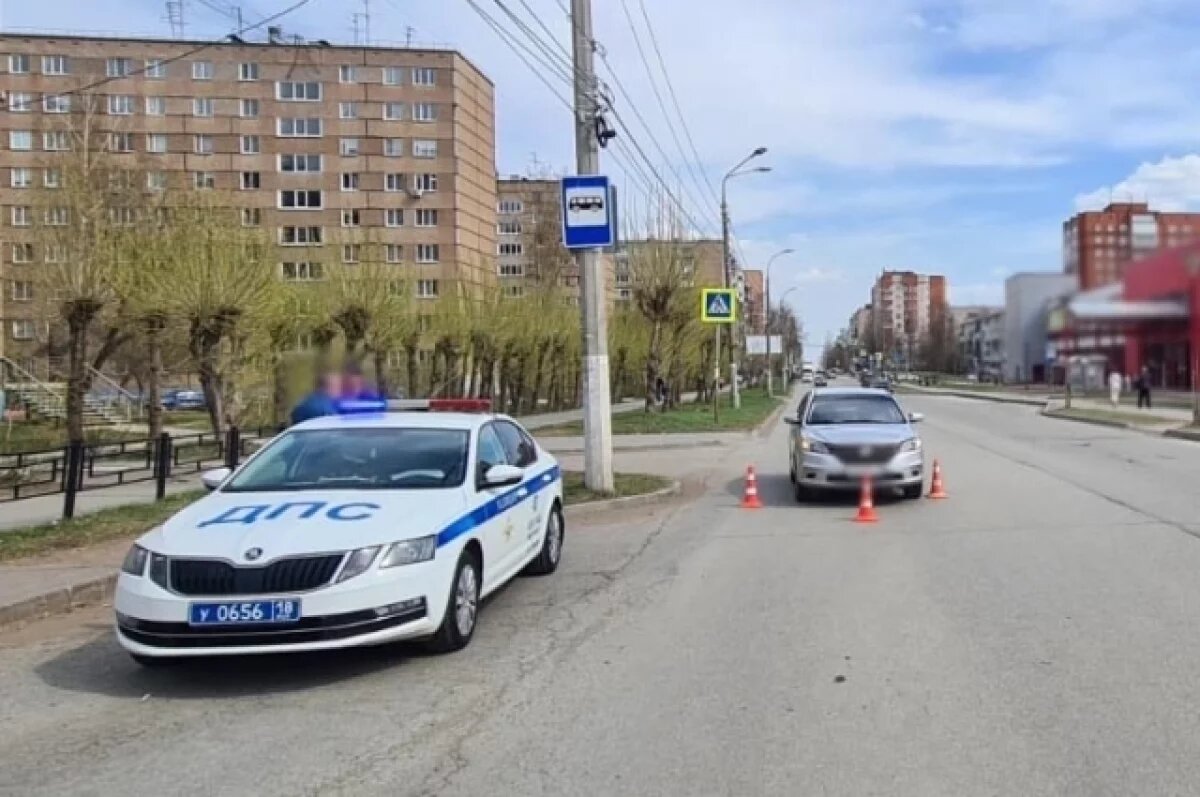    51-летний мужчина пострадал под колёсами иномарки в Ижевске