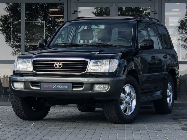 Toyota Land Cruiser J100