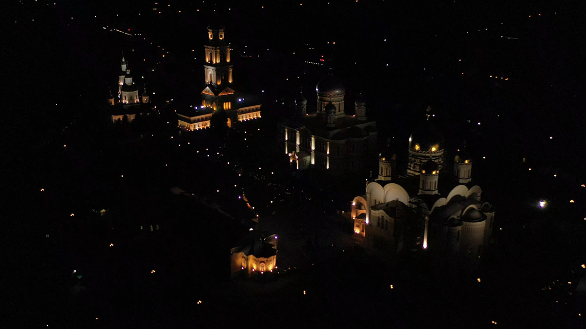 кадр из фильма "Пасхальная радость"