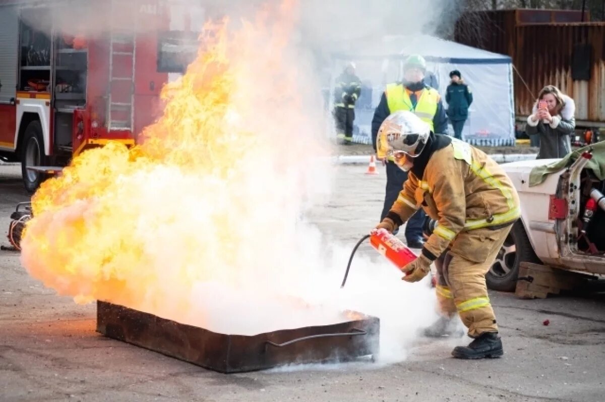    Ямальские спасатели лидировали на уральских соревнованиях МЧС