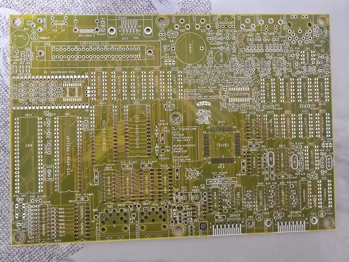 Плата игровой приставки "Эльф".