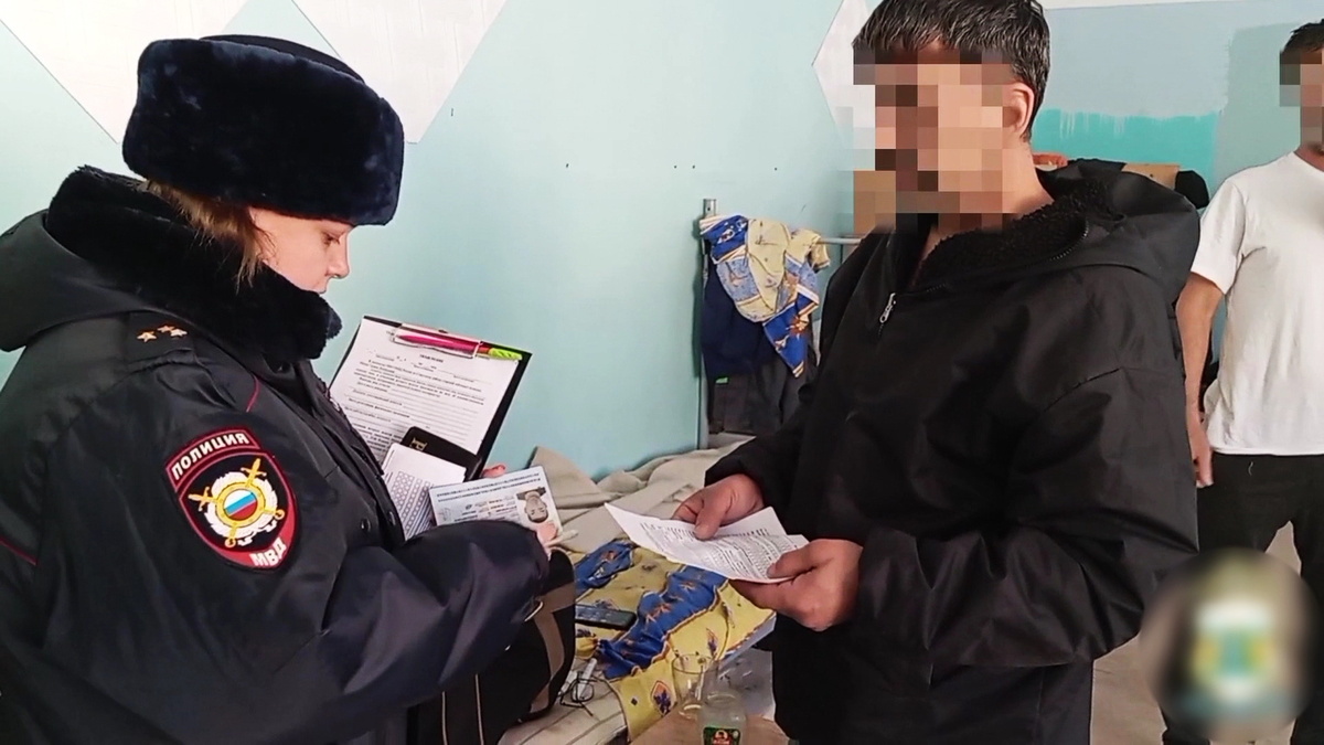    В Сургутском районе выявили нелегальное общежитие для иностранцев