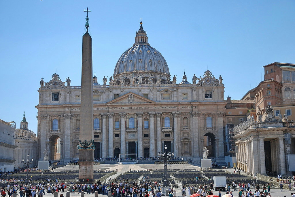 Собор Святого Петра, источник Яндекс картинки.