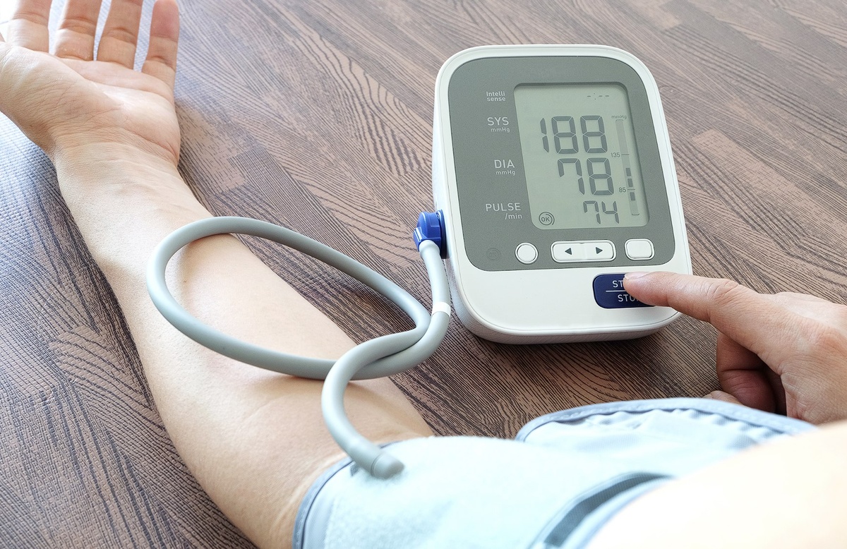 Как распознать гипертонию, снизить давление и избежать опасных последствий, рассказала эксперт Пироговского Университета Елена Владимировна Резник.