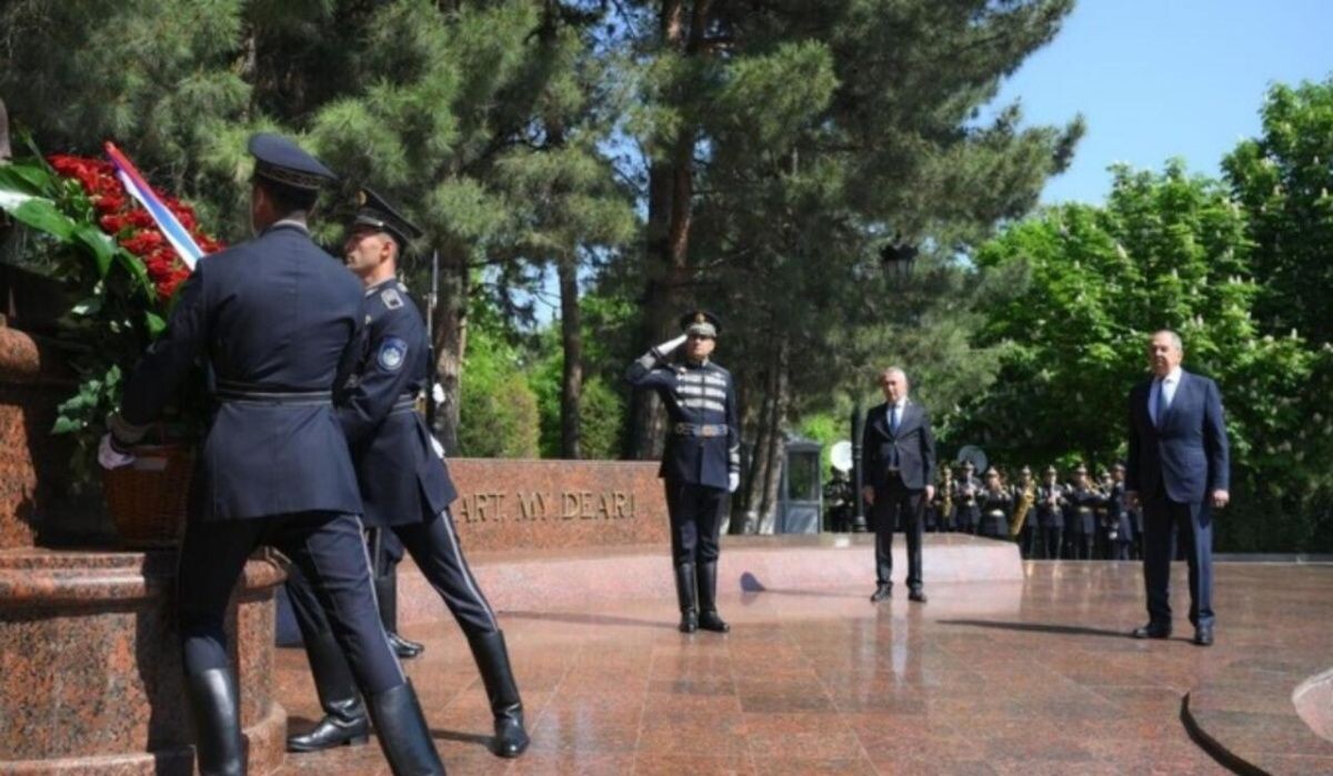     Лавров в Самарканде. Источник: ria.ru Автор фото: Алексей Майшев