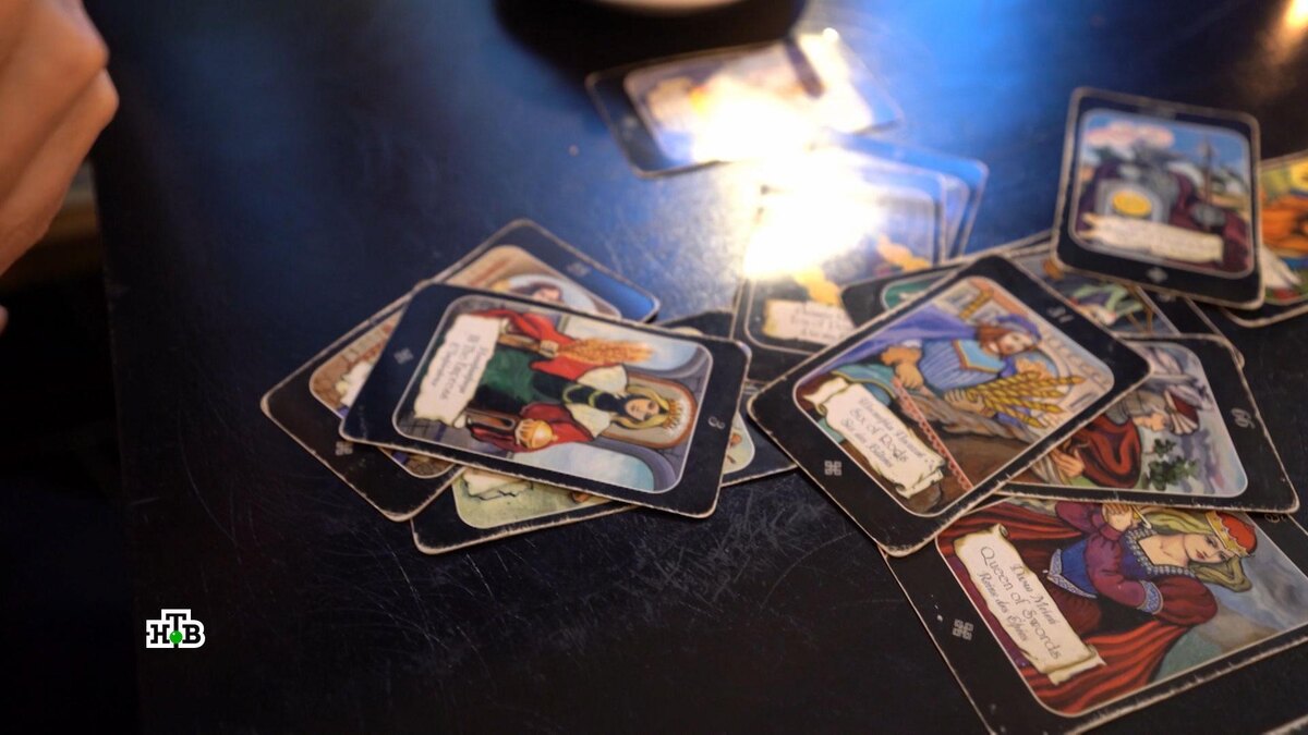    Гадалка на зарплате: компании стали нанимать тарологов вместо HR-специалистов