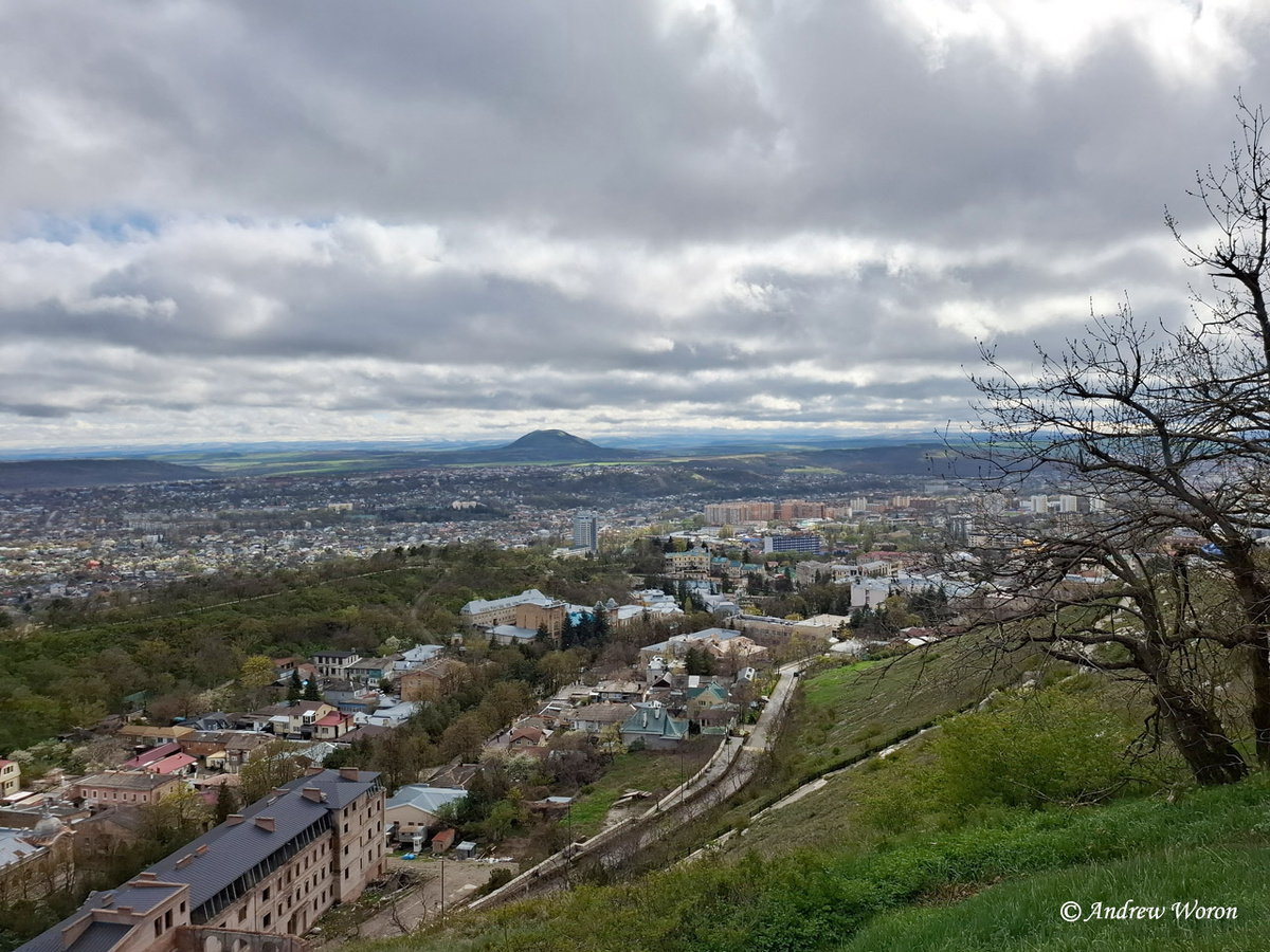 Вид со смотровой на город