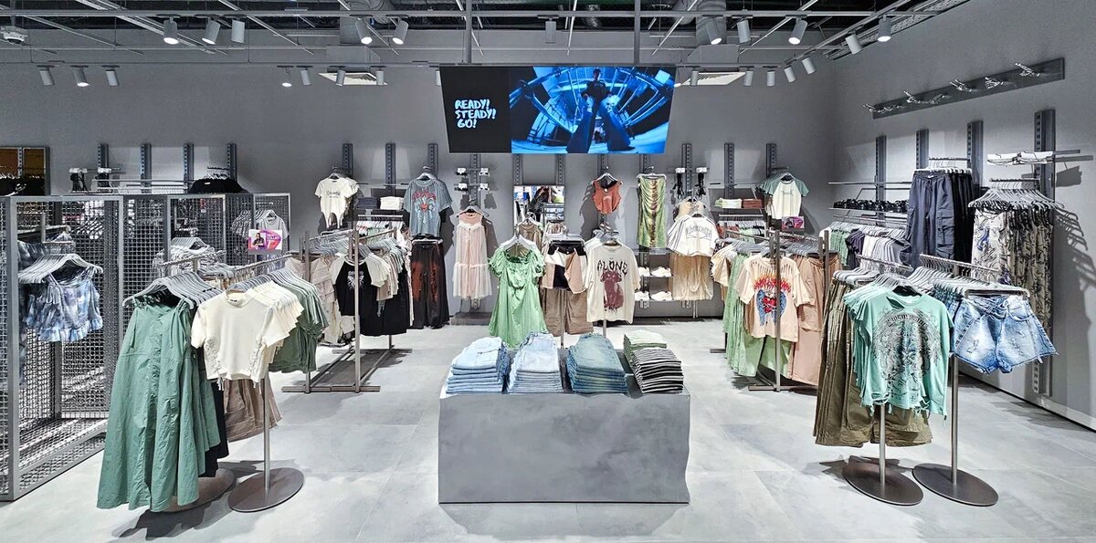 Закрывая собственные производства, корпорация переходит от статуса производителя к статусу ритейлера, считает Ярослав Кабаков // Фото: пресс-служба компании