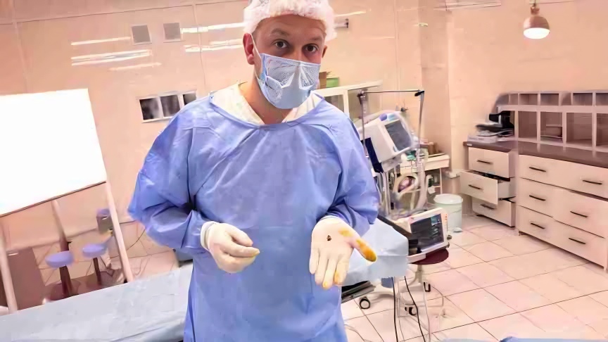    Югорский врач-ортопед вернулся из командировки в ЛНР